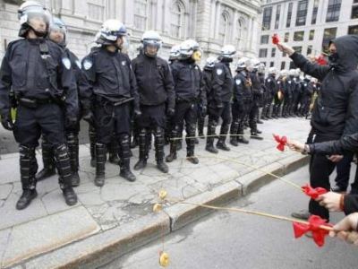Montréal interdit d&rsquo;insulter les&nbsp;policiers
